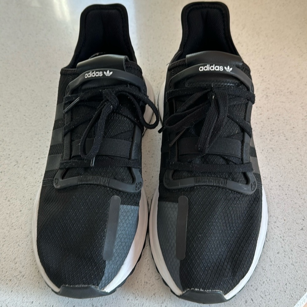 🍍 ADIDAS EVH791004 Mens Black Swift Athletic Shoes Size 9🍍